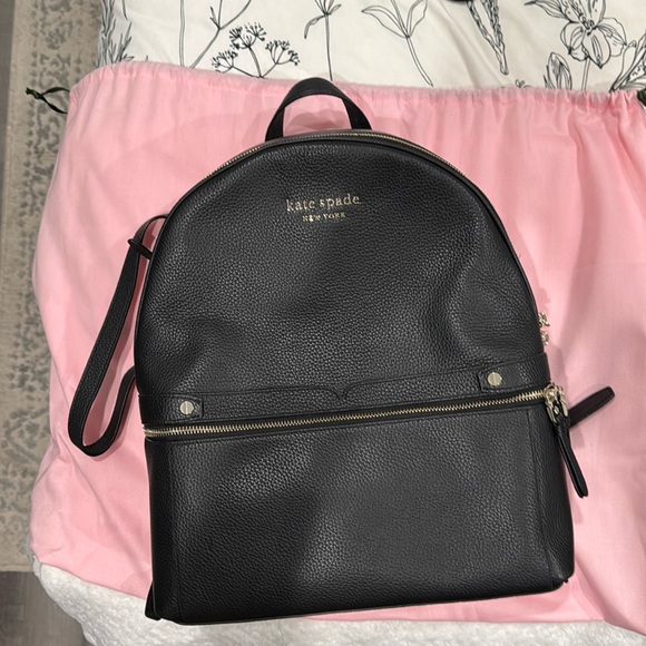 LIKE NEW (used once) Kate Spade Day Pack Large Backpack - comes with dust bag! - Picture 6 of 6